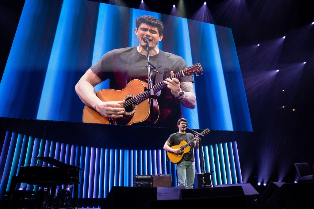 John Mayer Mesmerizes Indianapolis with Masterful Performance at Gainbridge&nbsp;Fieldhouse